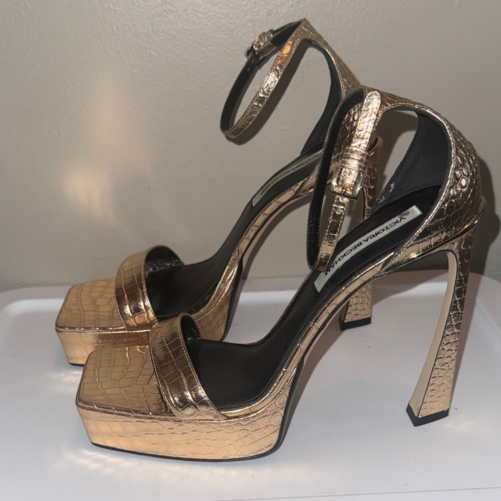 Victoria Beckham Metallic Gold Croc-Embossed Heels - Picture 4 of 11
